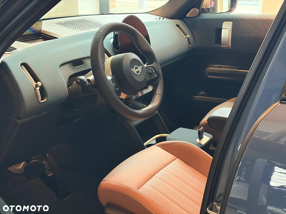 MINI Countryman S ALL4 mHEV Linia Favoured - 11