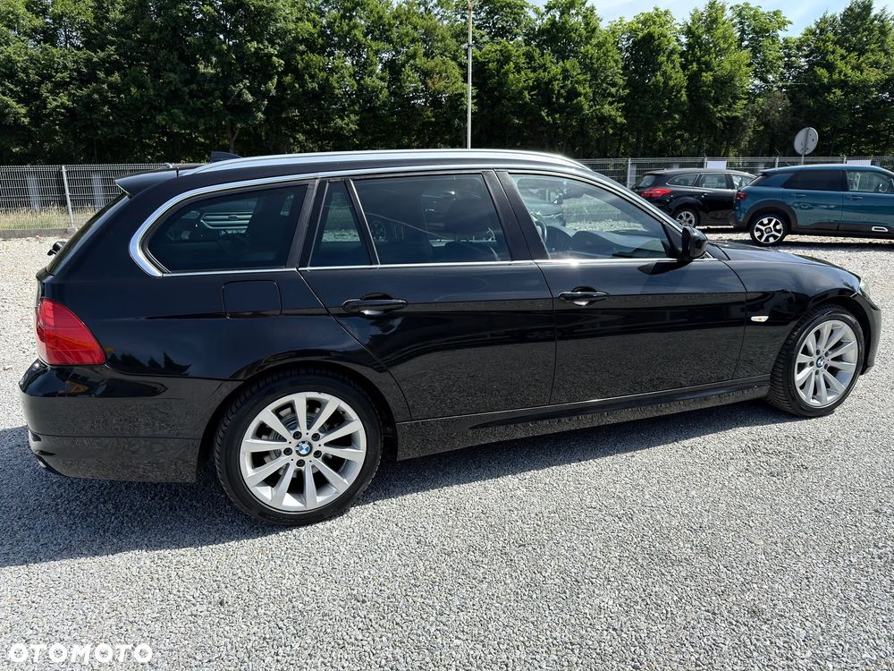 BMW Seria 3 320d xDrive DPF Edition Lifestyle - 9
