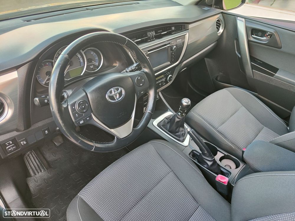 Toyota Auris 1.4 D-4D Com.+P.Sport+Navi - 20