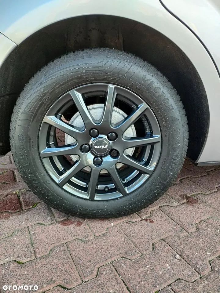 Ford Focus 1.6 Ambiente - 8