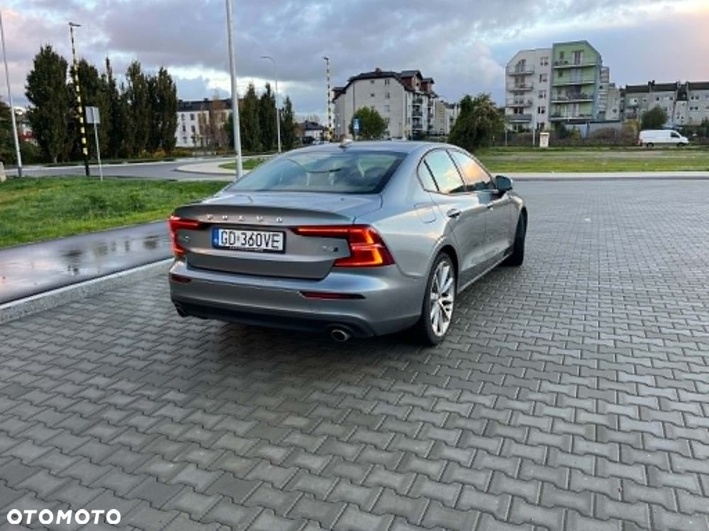 Volvo S60 T6 AWD Momentum Pro - 5