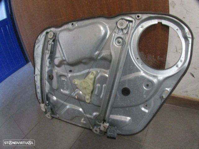 Elevador Sem Motor 824702R000 HYUNDAI I30 2010 5P FE - 2