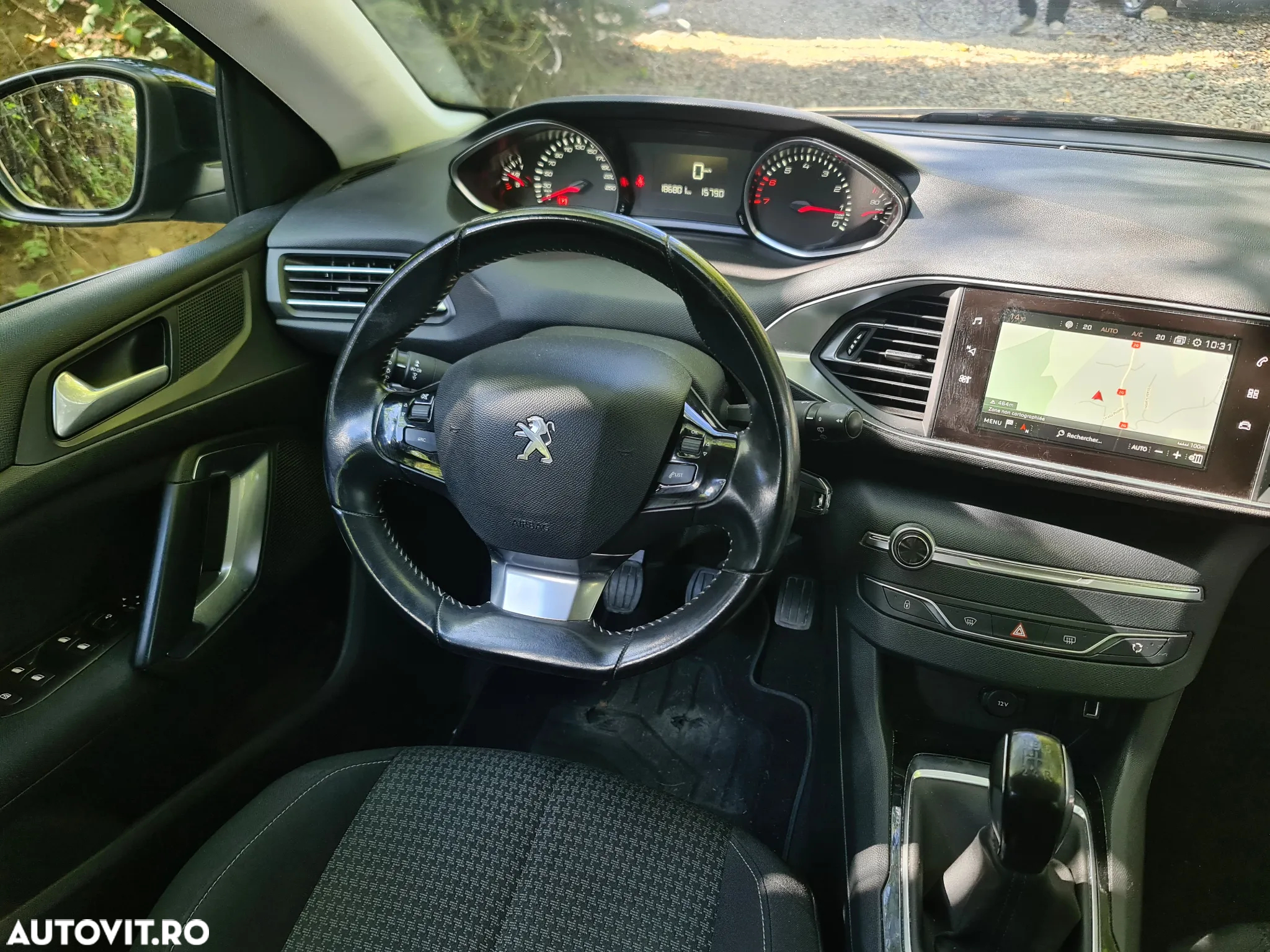 Peugeot 308 1.2 L PureTech Turbo S&S Allure - 3