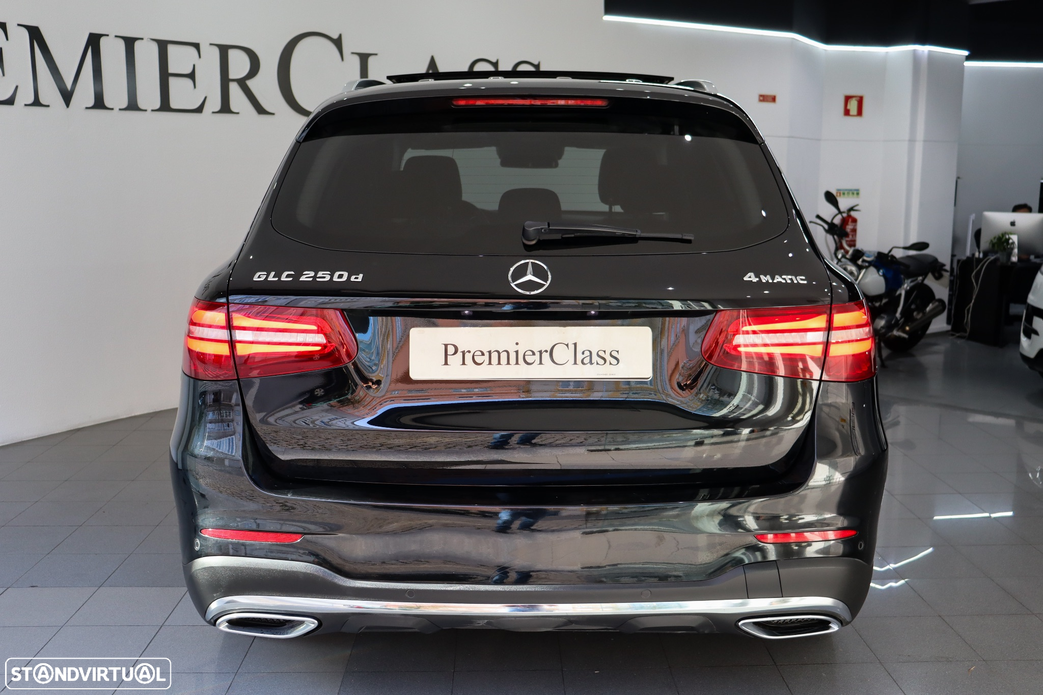 Mercedes-Benz GLC 250 d AMG Line 4-Matic - 35