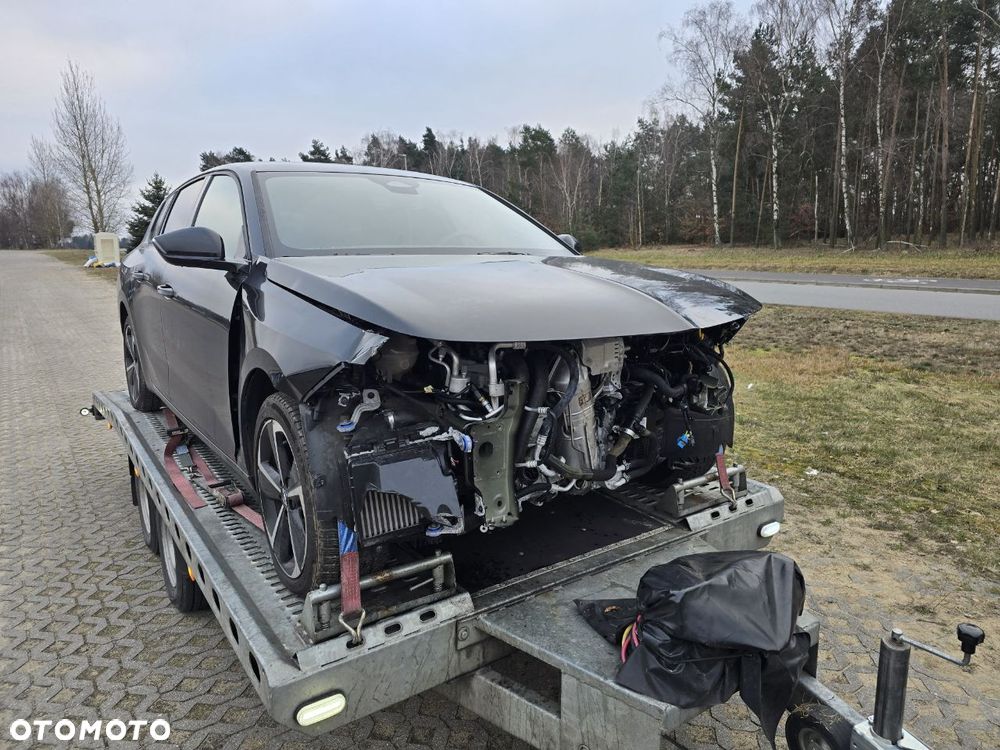 Opel Astra 1.2 Turbo Automatik GS Line - 11