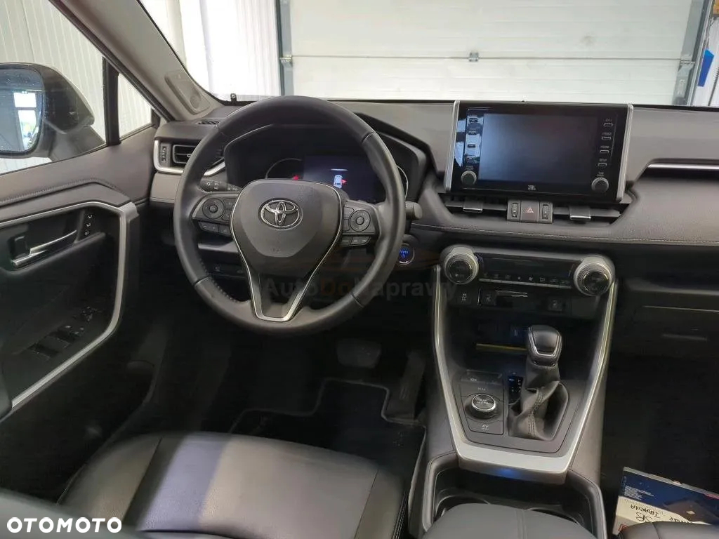 Toyota RAV4 - 4