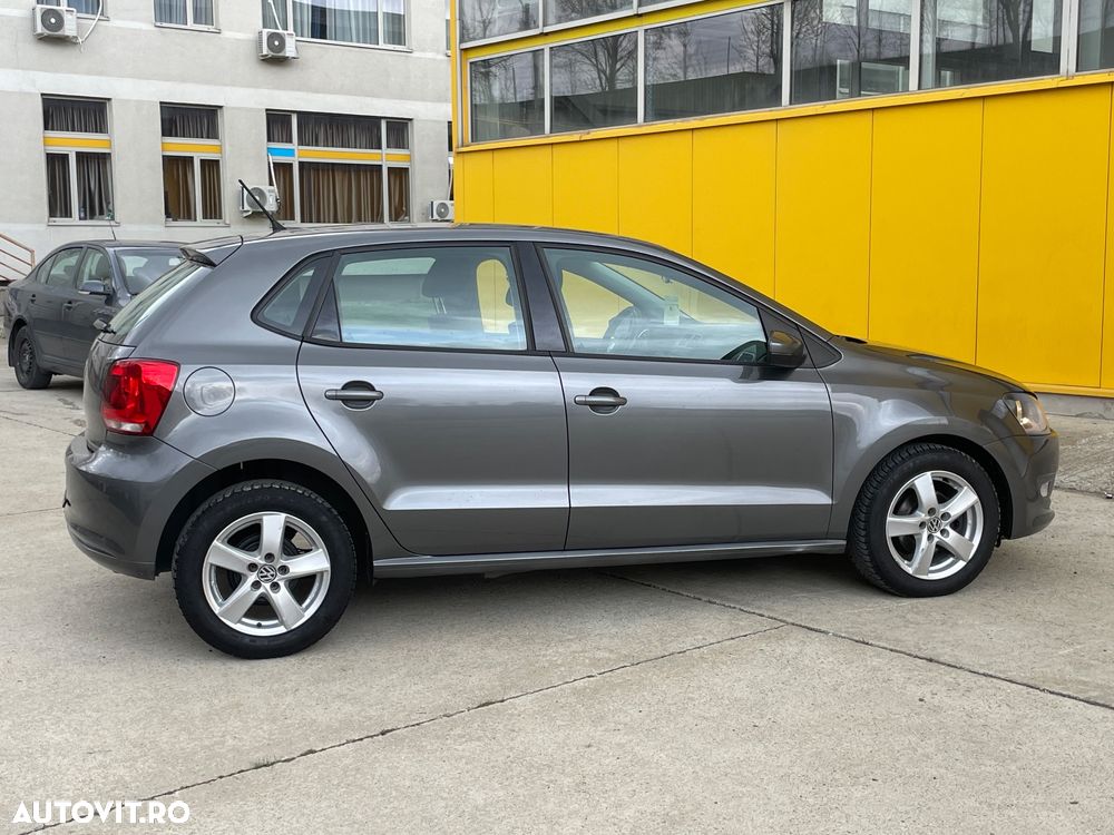 Volkswagen Polo 1.2 Blue Motion Technology Comfortline - 12