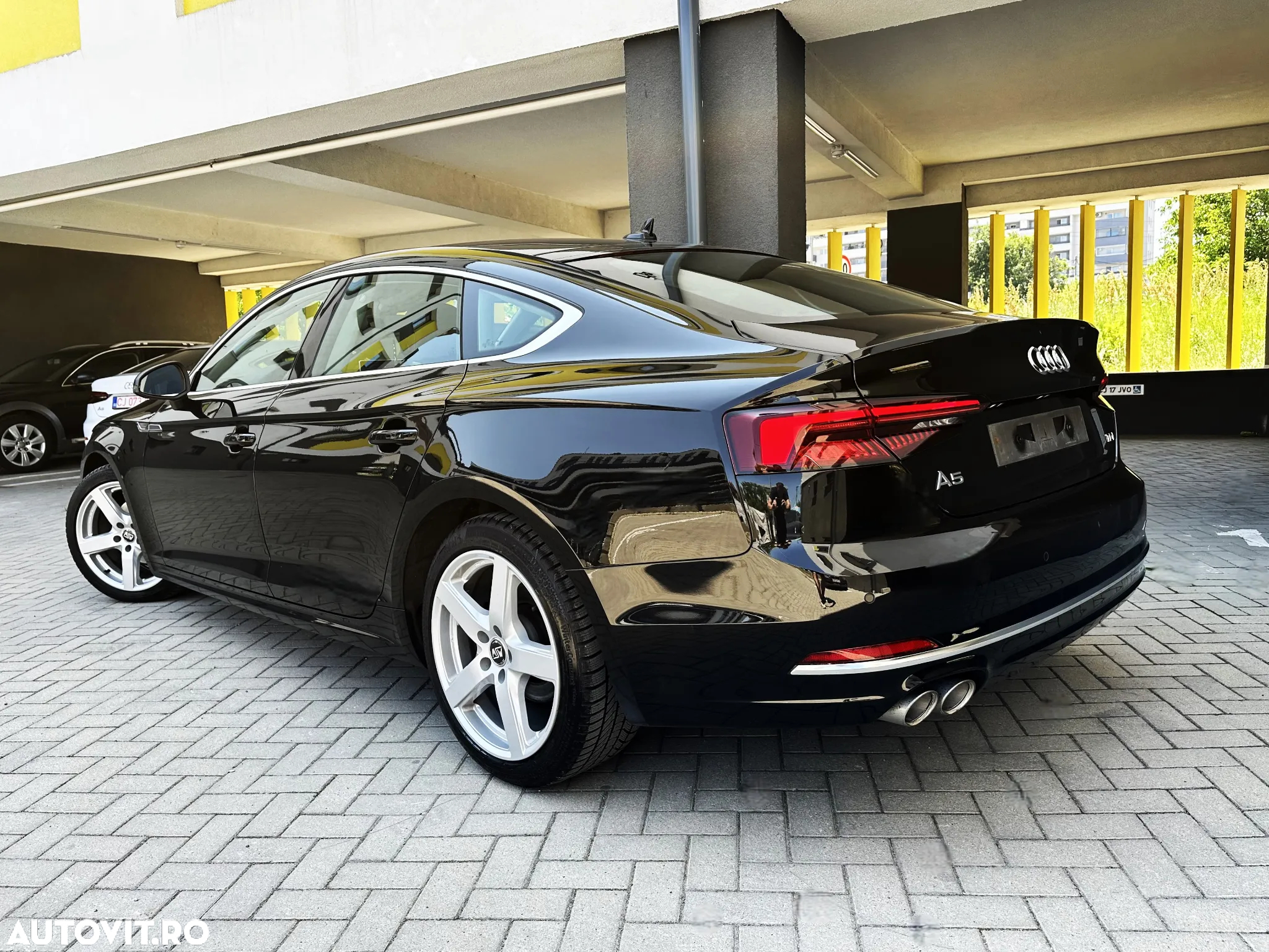 Audi A5 Sportback 2.0 TDI S tronic - 4