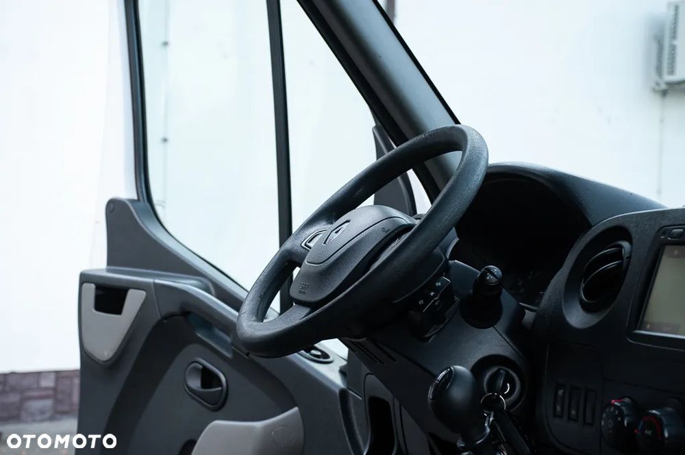 Renault Master - 25