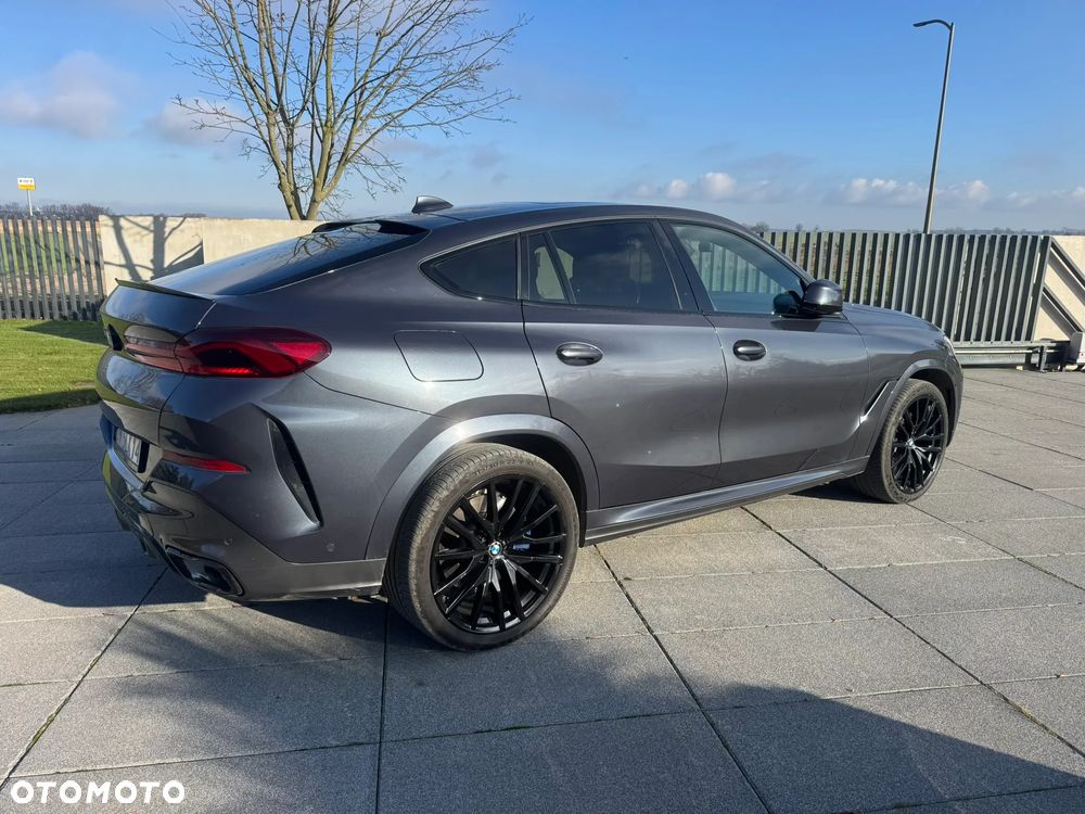 BMW X6M - 8