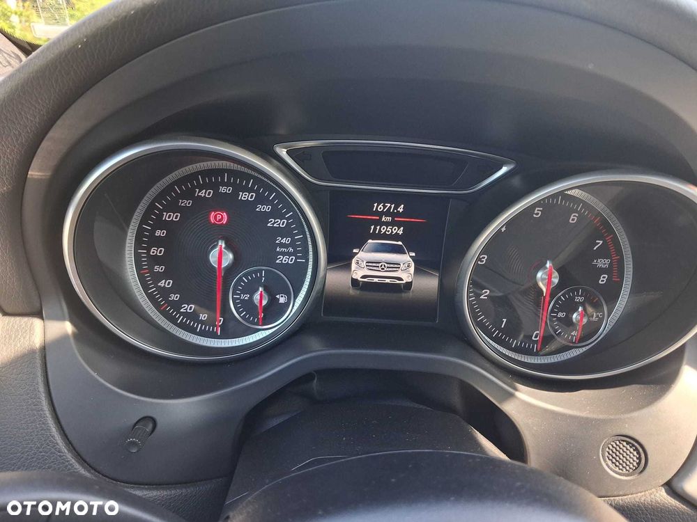 Mercedes-Benz GLA - 7
