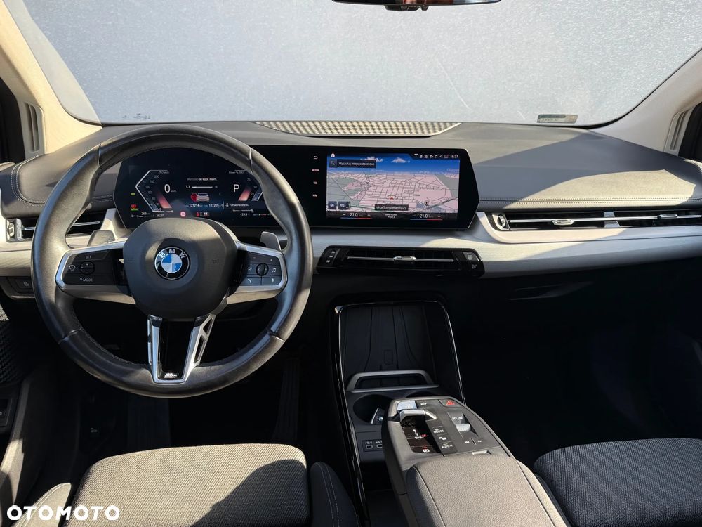 BMW Seria 2 218d - 13