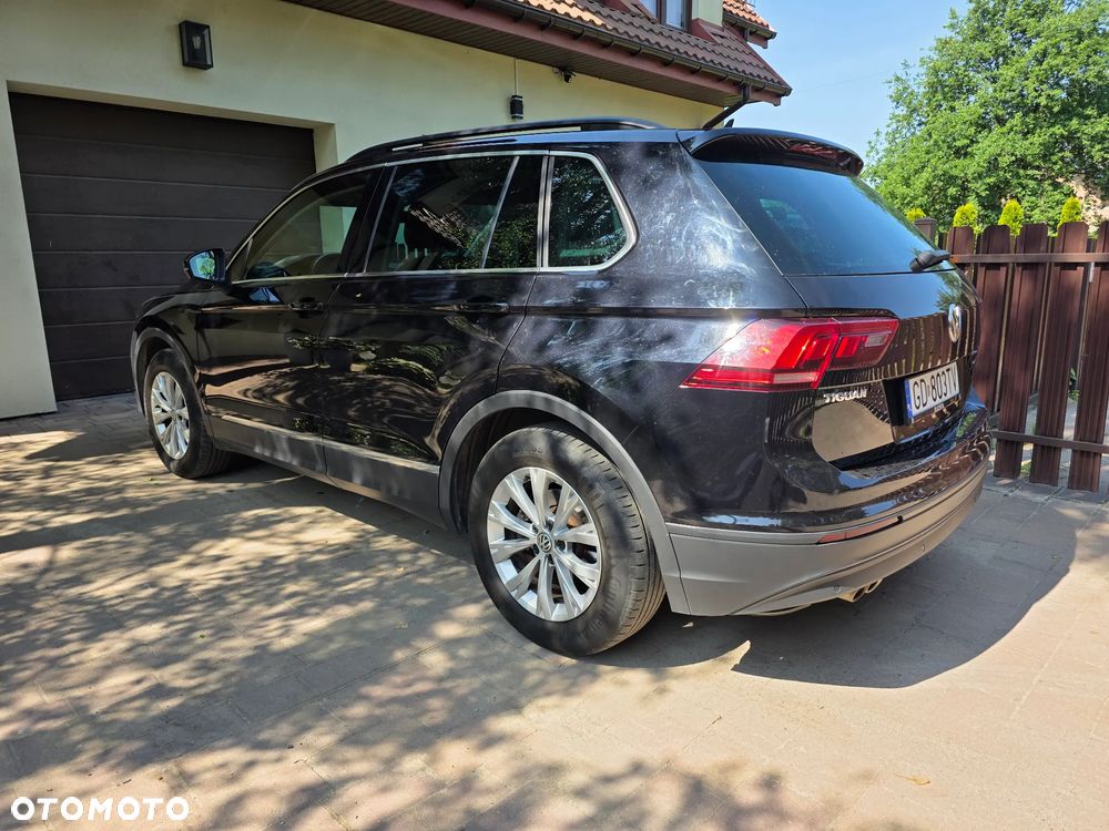 Volkswagen Tiguan - 5
