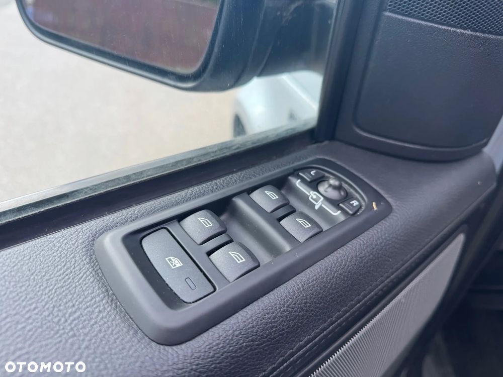 Land Rover Range Rover - 16