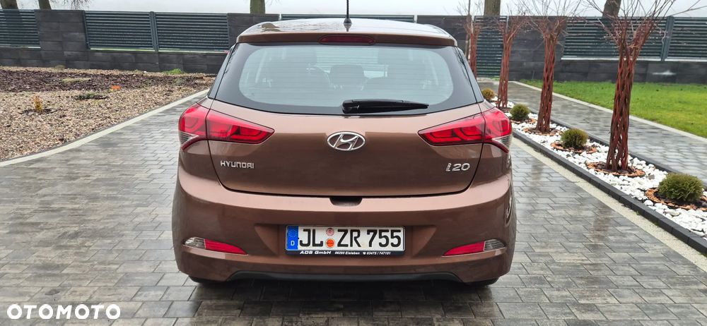 Hyundai i20 1.2 Trend - 9
