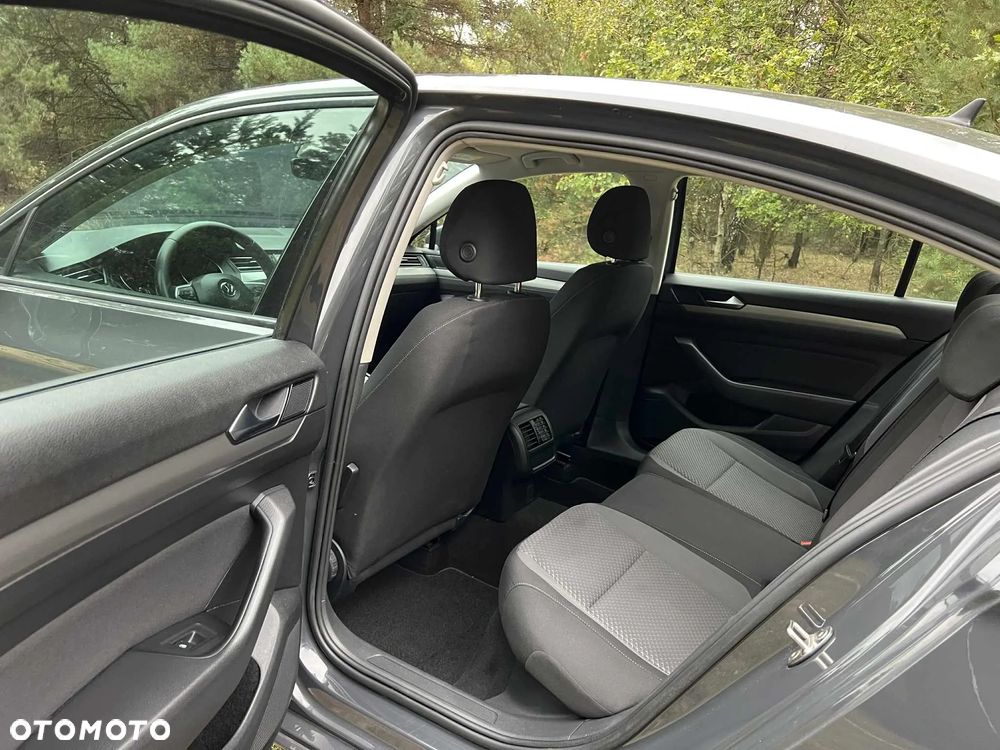 Volkswagen Passat 1.5 TSI EVO Comfortline - 20