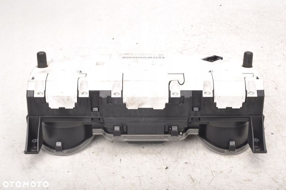 CITROEN C5 III X7 2.0 16V BENZYNA LICZNIK ZEGARY - 5