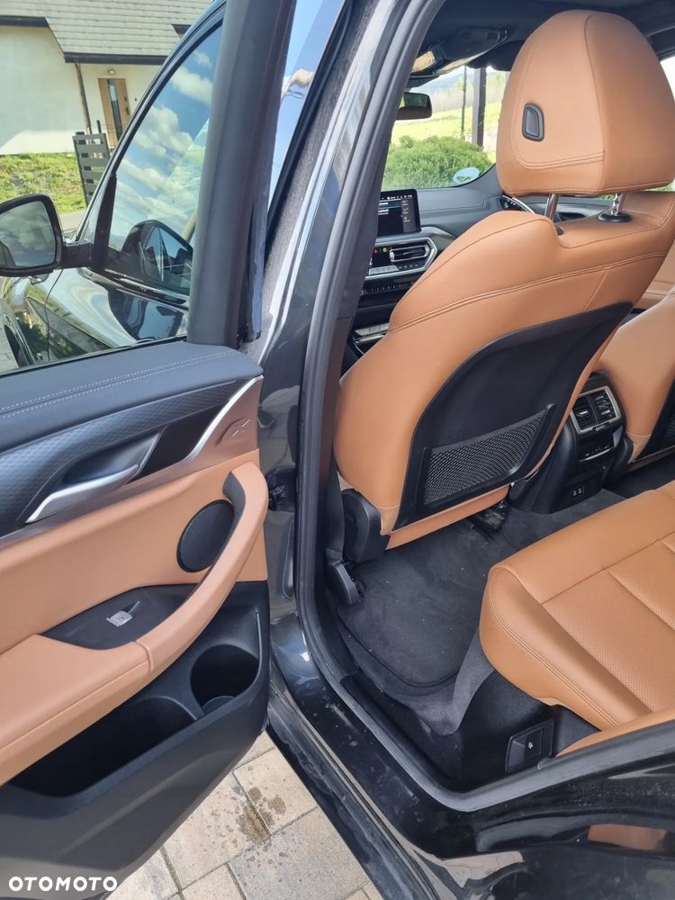 BMW iX3 Impressive - 13