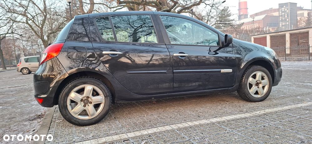 Renault Clio TCe 100 Dynamique - 4