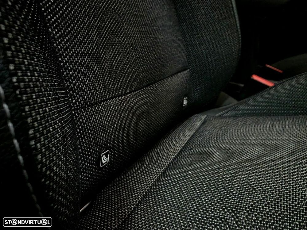 Renault Captur 1.5 dCi Exclusive - 42