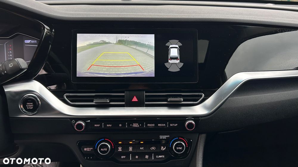 Kia Niro 1.6 GDI Hybrid Business Line - 38