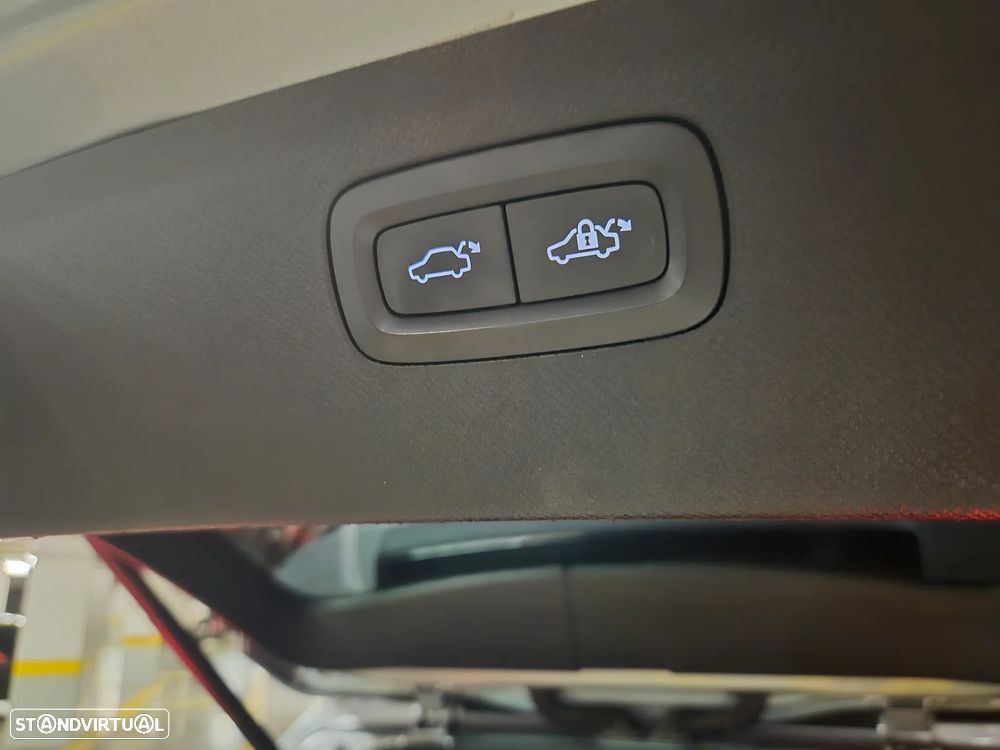 Volvo XC 90 2.0 D5 Momentum AWD - 42