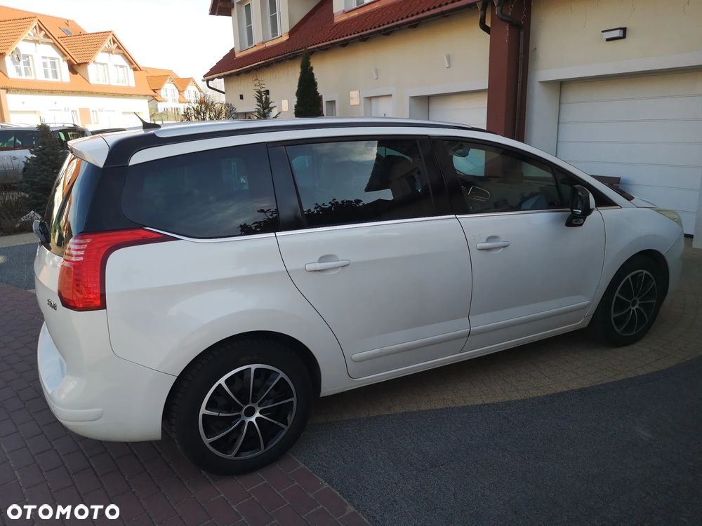 Peugeot 5008 - 4