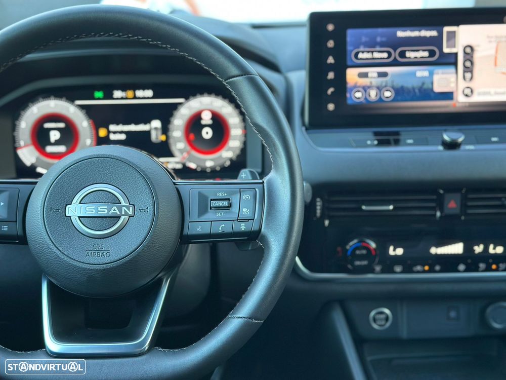 Nissan Qashqai 1.3 DIG-T N-Connecta Xtronic - 18