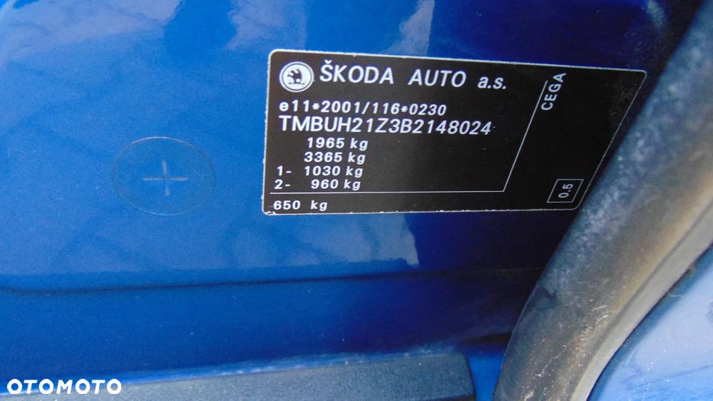 Skoda Octavia 2.0 TDI CR DPF RS - 17