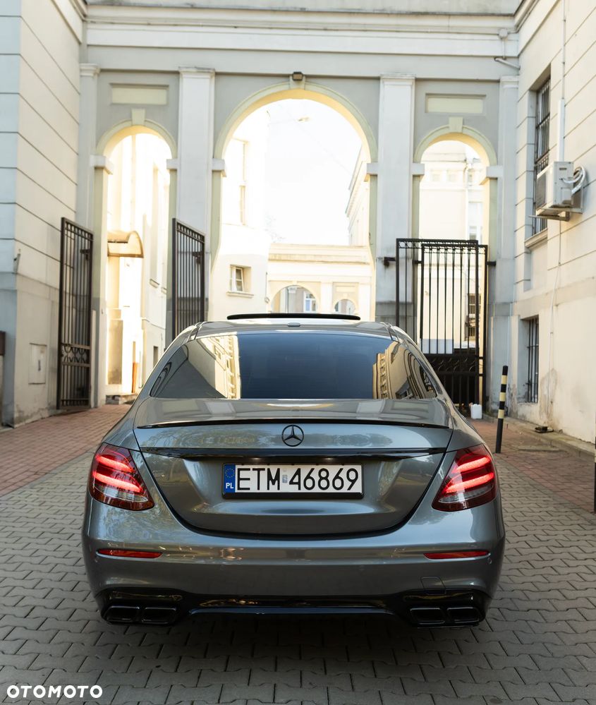 Mercedes-Benz Klasa E - 14