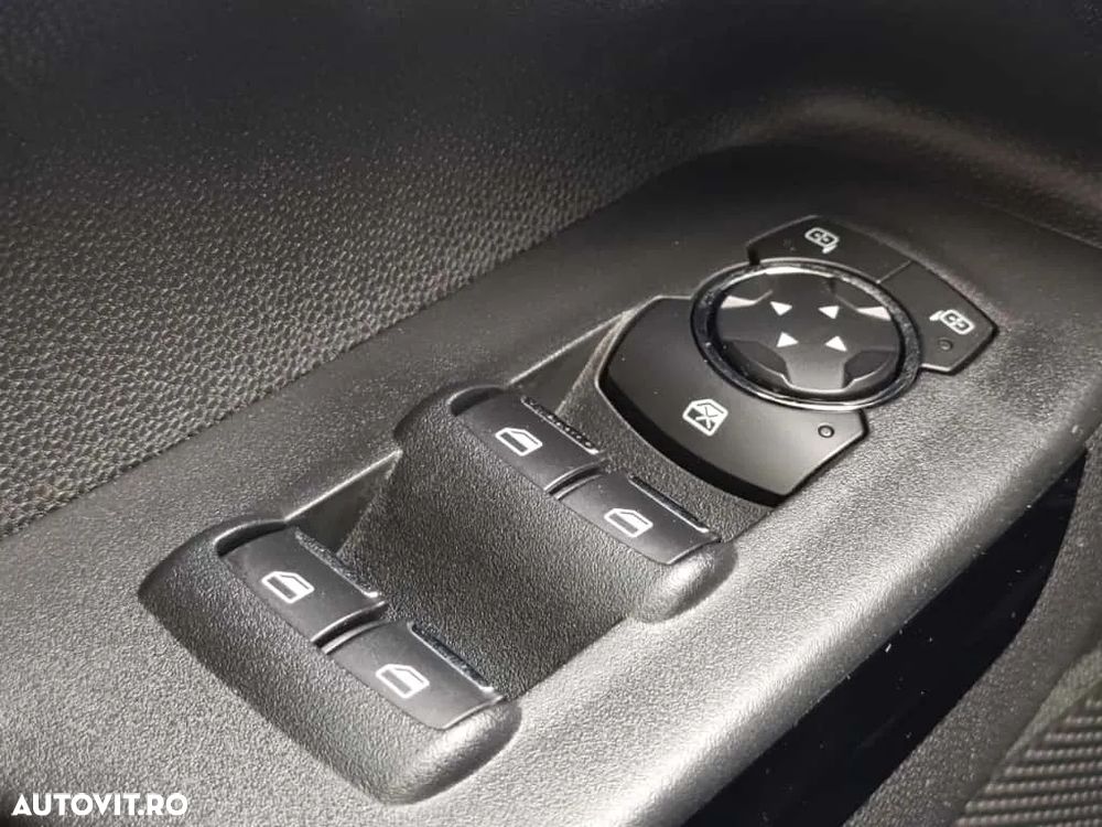 Ford EcoSport 1.5 EcoBlue Titanium - 28