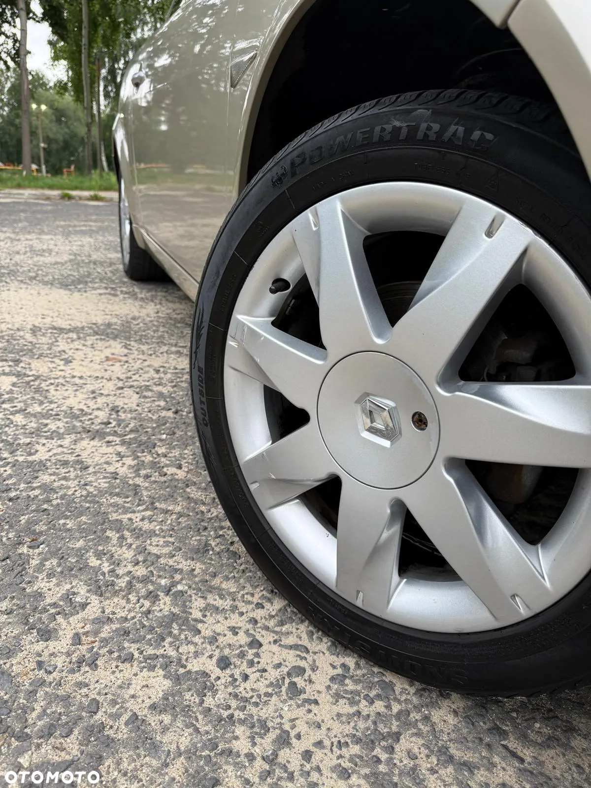 Renault Megane 1.6 Exception - 9