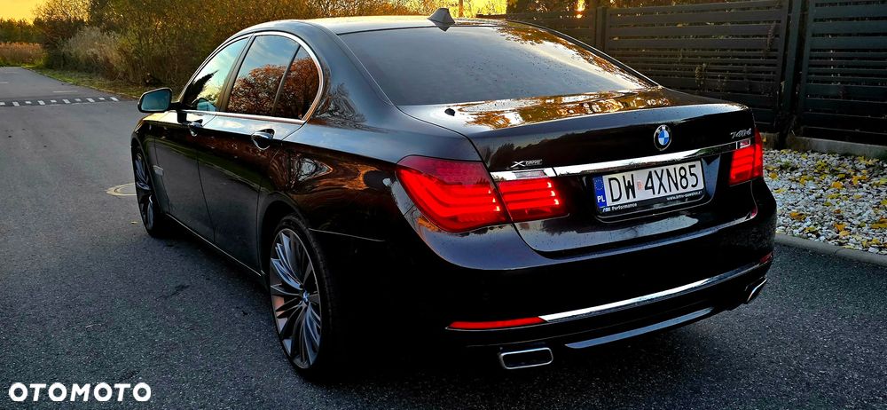 BMW Seria 7 740d xDrive - 16