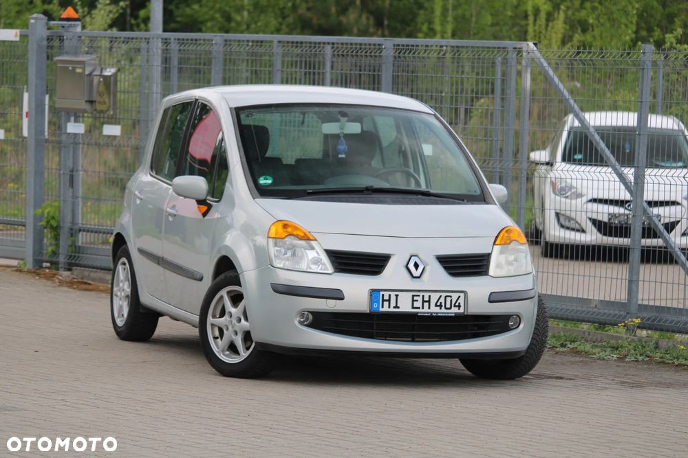 Renault Modus - 1