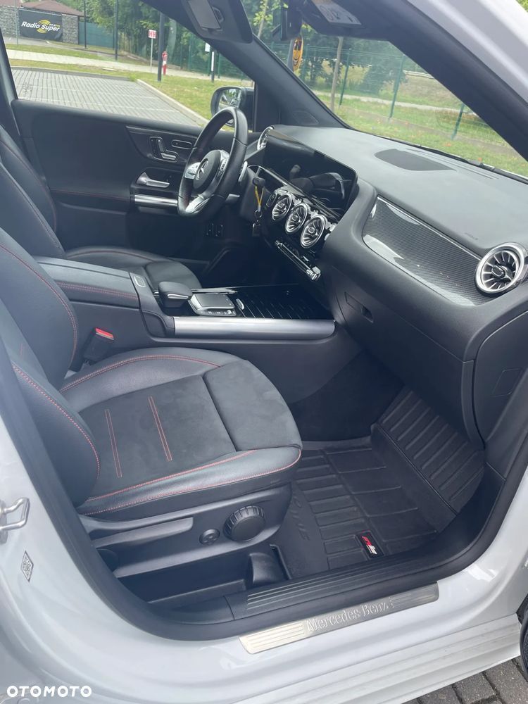 Mercedes-Benz Klasa B 250 e AMG Line 8G-DCT - 11