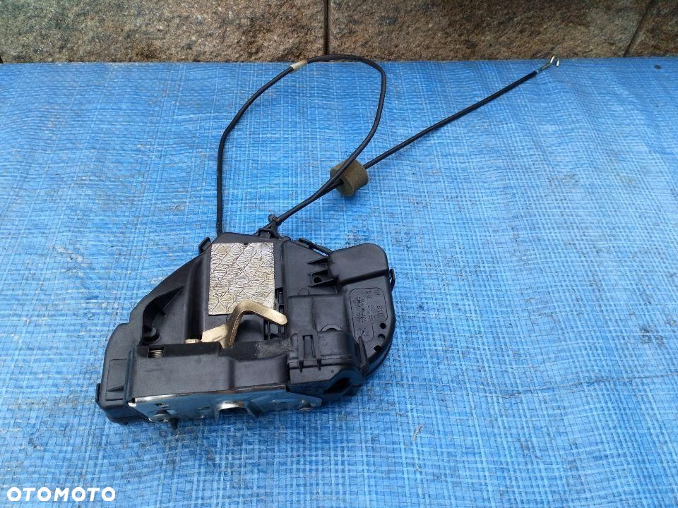 MERCEDES W211 ZAMEK DRZWI Prawy Tył EUROPA - 3