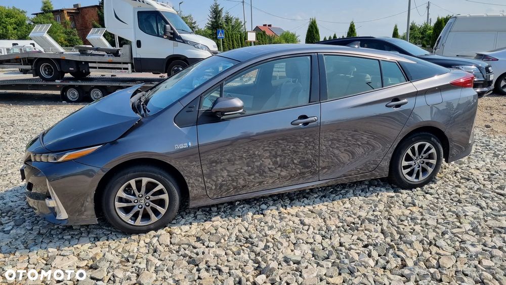 Toyota Prius Hybrid Executive - 14