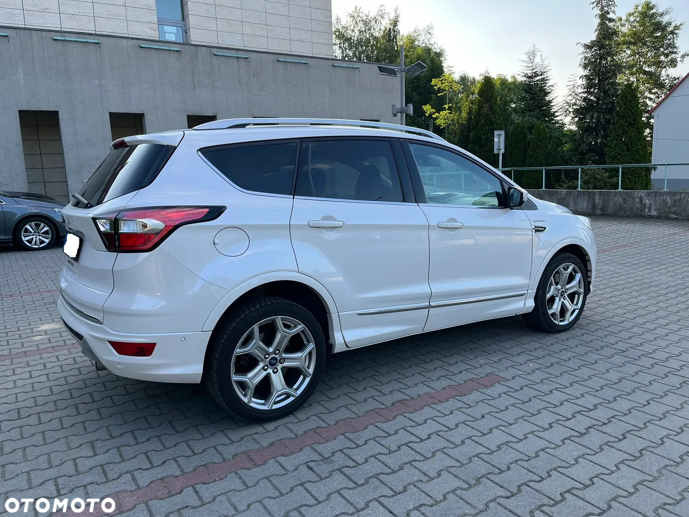 Ford Kuga 2.0 TDCi 4x4 Vignale - 38
