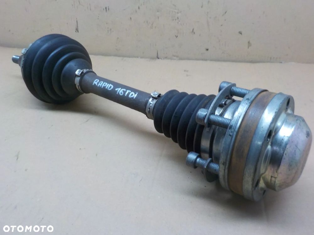 SKODA RAPID 1.6 TDI PÓŁOŚ LEWA - 3