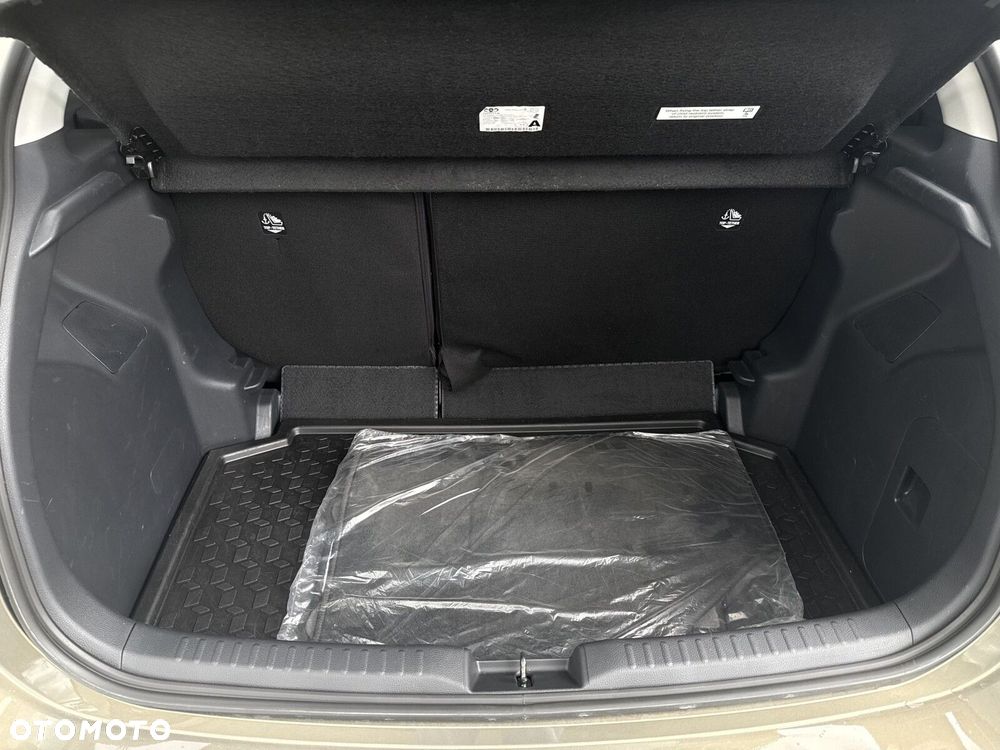 Toyota Yaris - 33