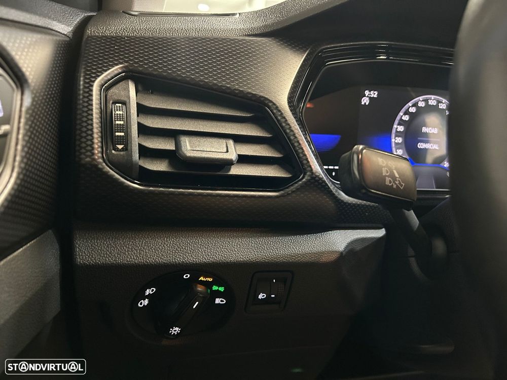 VW T-Cross 1.0 TSI Life - 36