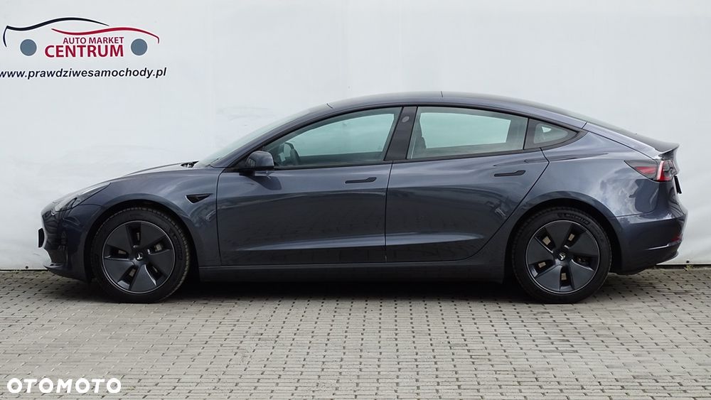 Tesla Model 3 - 7