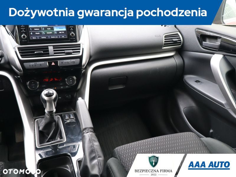 Mitsubishi Eclipse Cross - 10