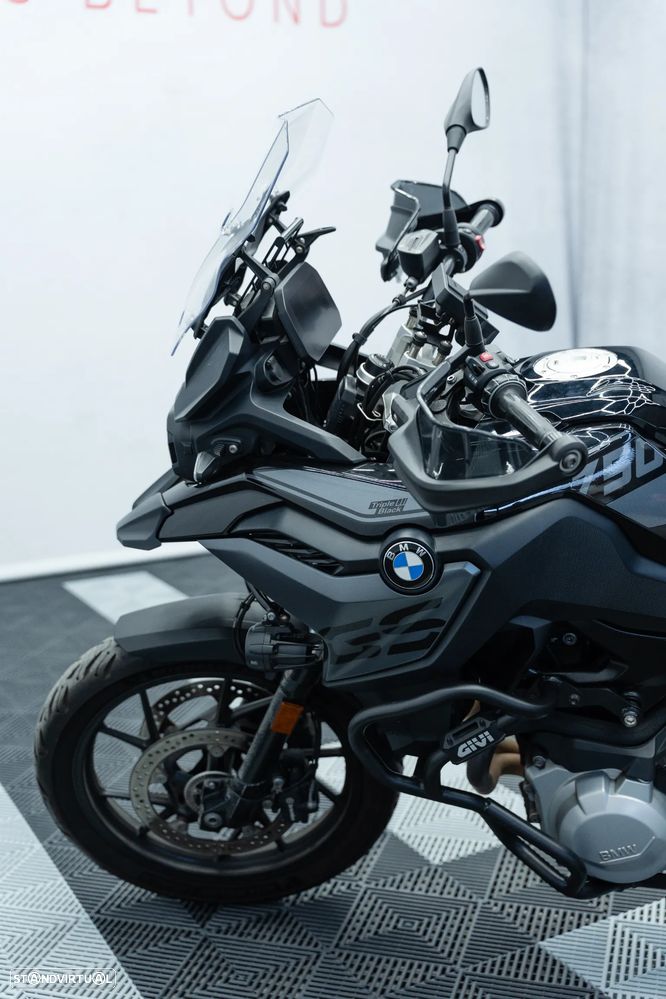 BMW F 750 GS Triple Black - 18