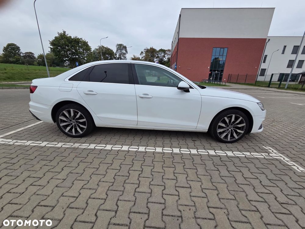 Audi A4 Limousine - 11