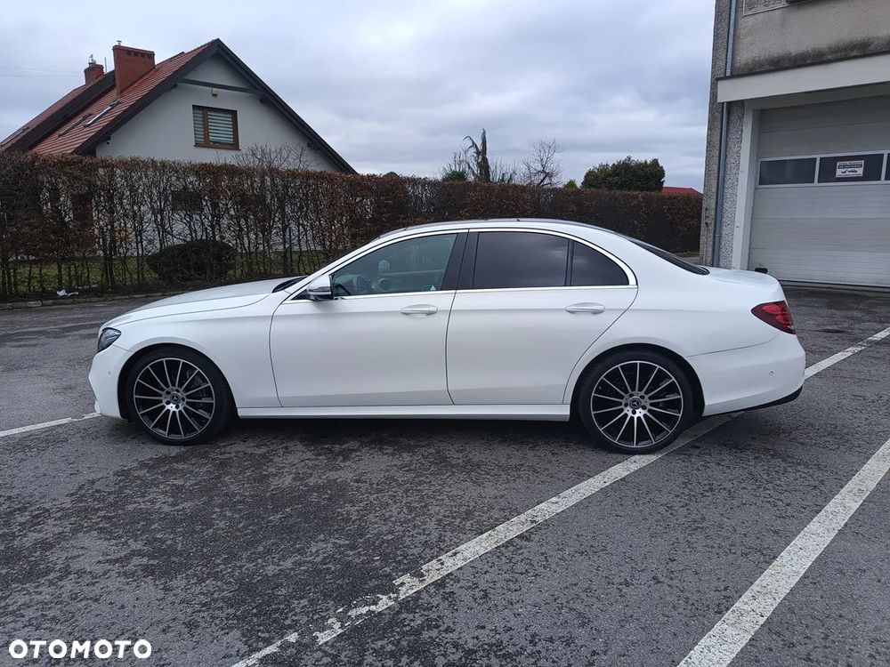 Mercedes-Benz Klasa E 220 d 4-Matic 9G-TRONIC - 7