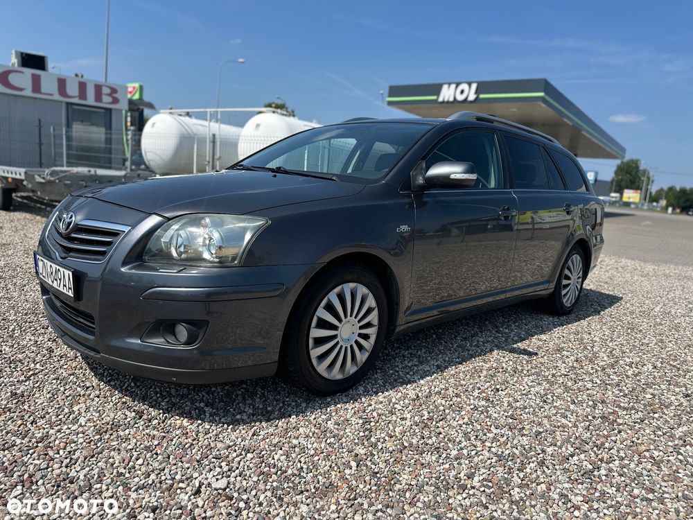 Toyota Avensis 2.2 D-4D X Premium - 2