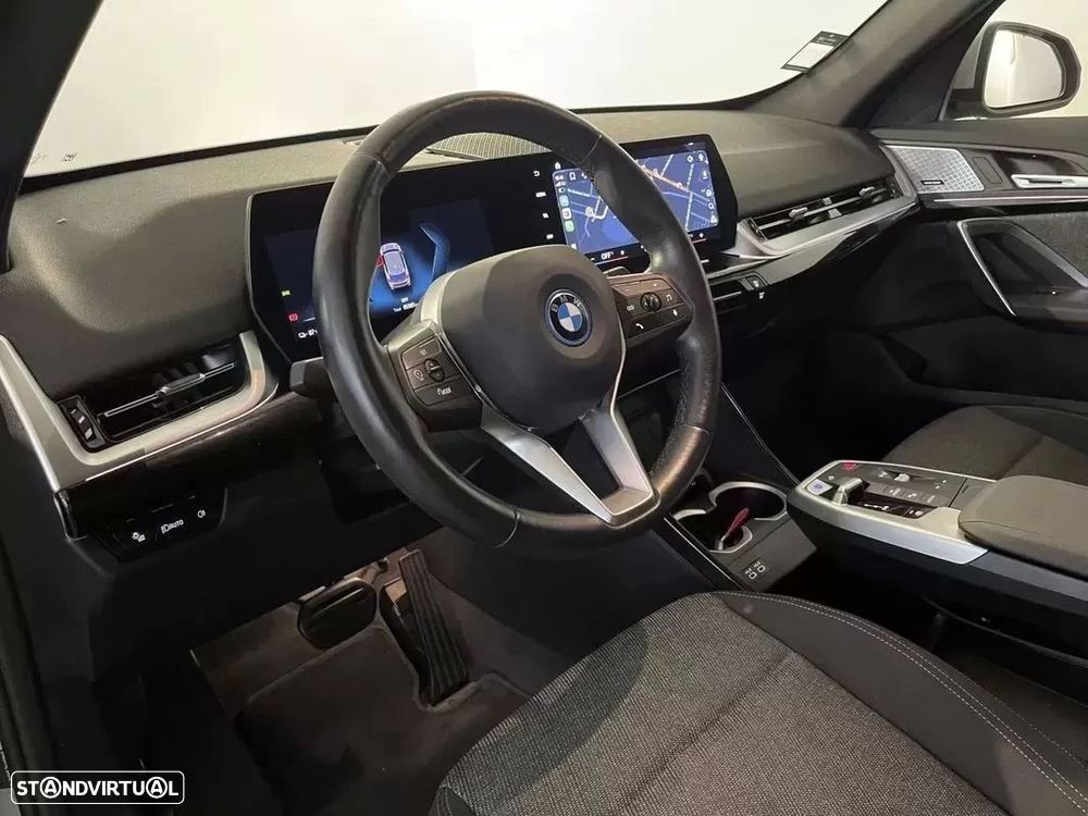 BMW iX1 xDrive30 - 12