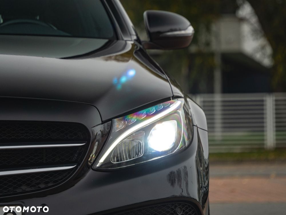 Mercedes-Benz Klasa C 250 9G-TRONIC - 6