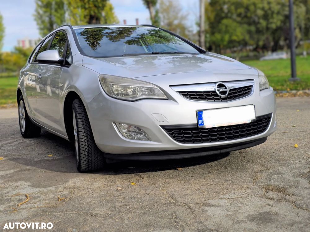 Opel Astra Sports Tourer 2.0 CDTI - 1
